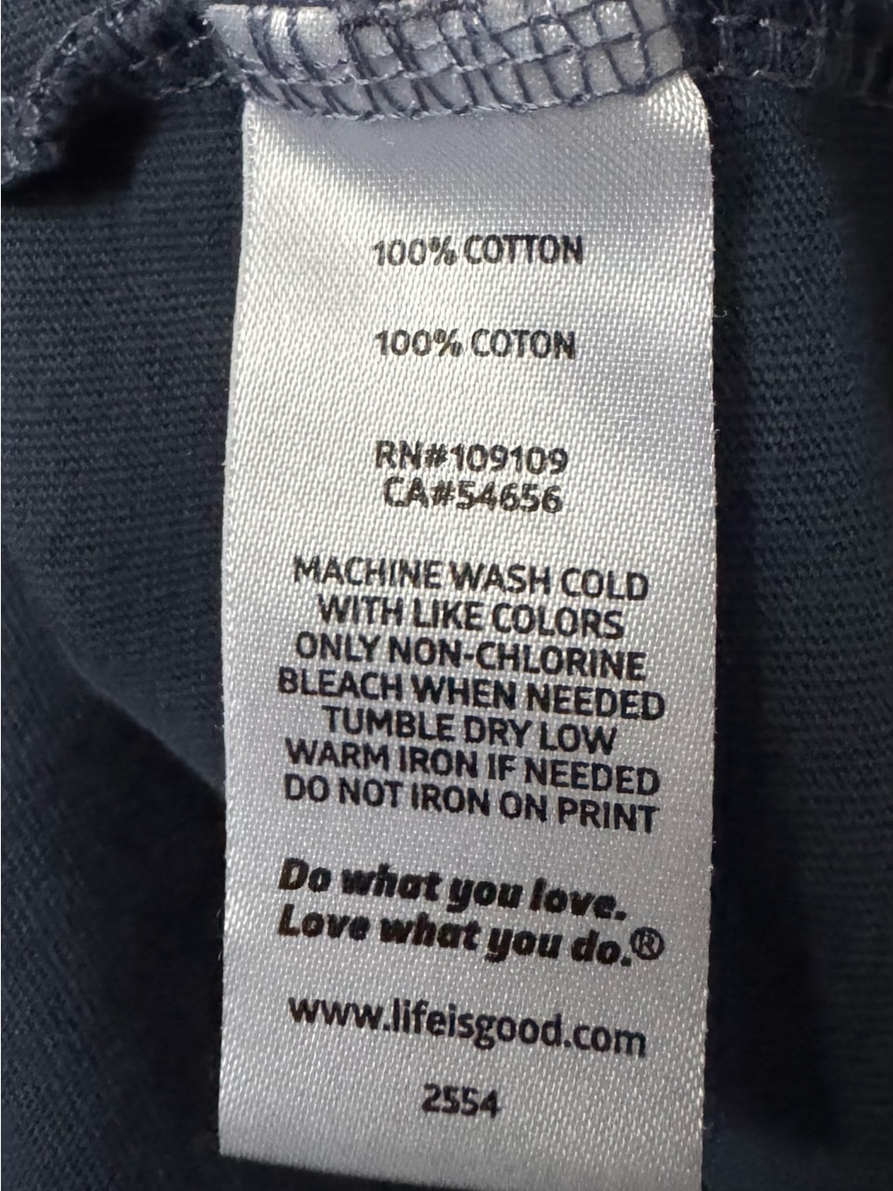 Life Is Good Navy Cotton V-Neck Tee with White Tag Print, Large - Picture 4 of 4